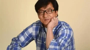 جاكي شان يعيد إحياء مسيرته السينمائية في الصين ويواصل إبداعه بعد عودته من هونغ كونغ